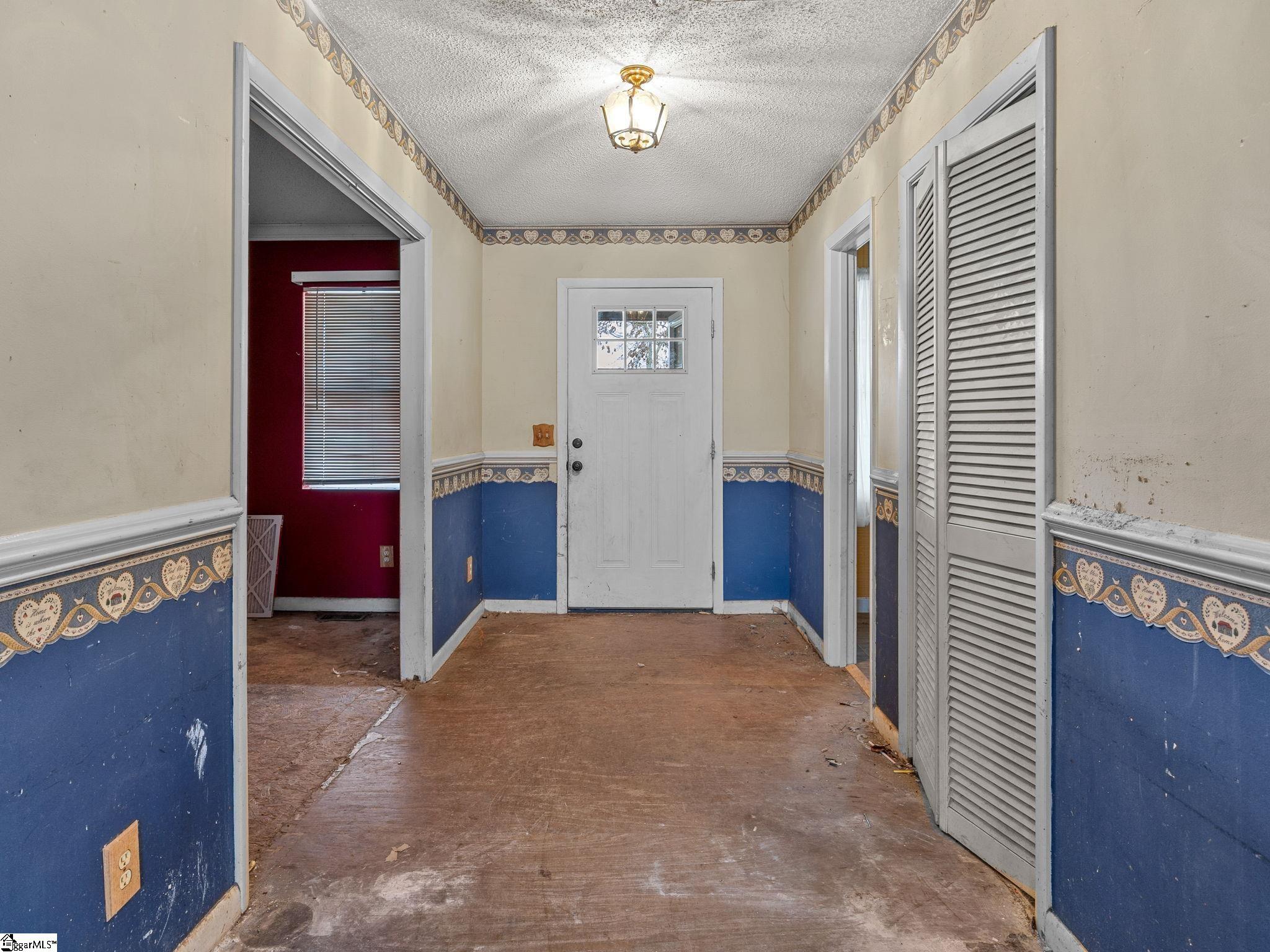 155 Ridings Road Campobello, SC 29322 - Photo 17 of 50