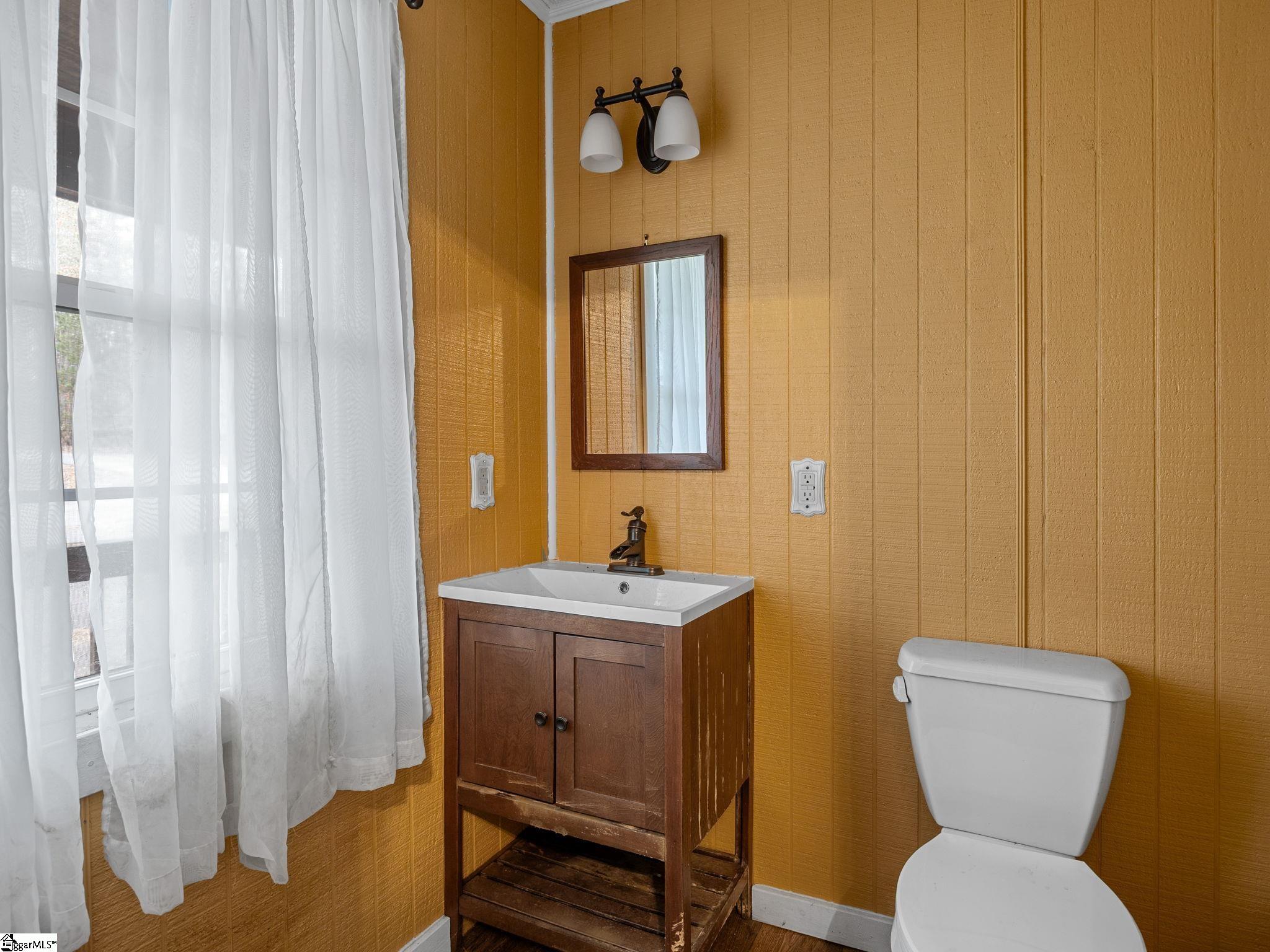 155 Ridings Road Campobello, SC 29322 - Photo 23 of 50