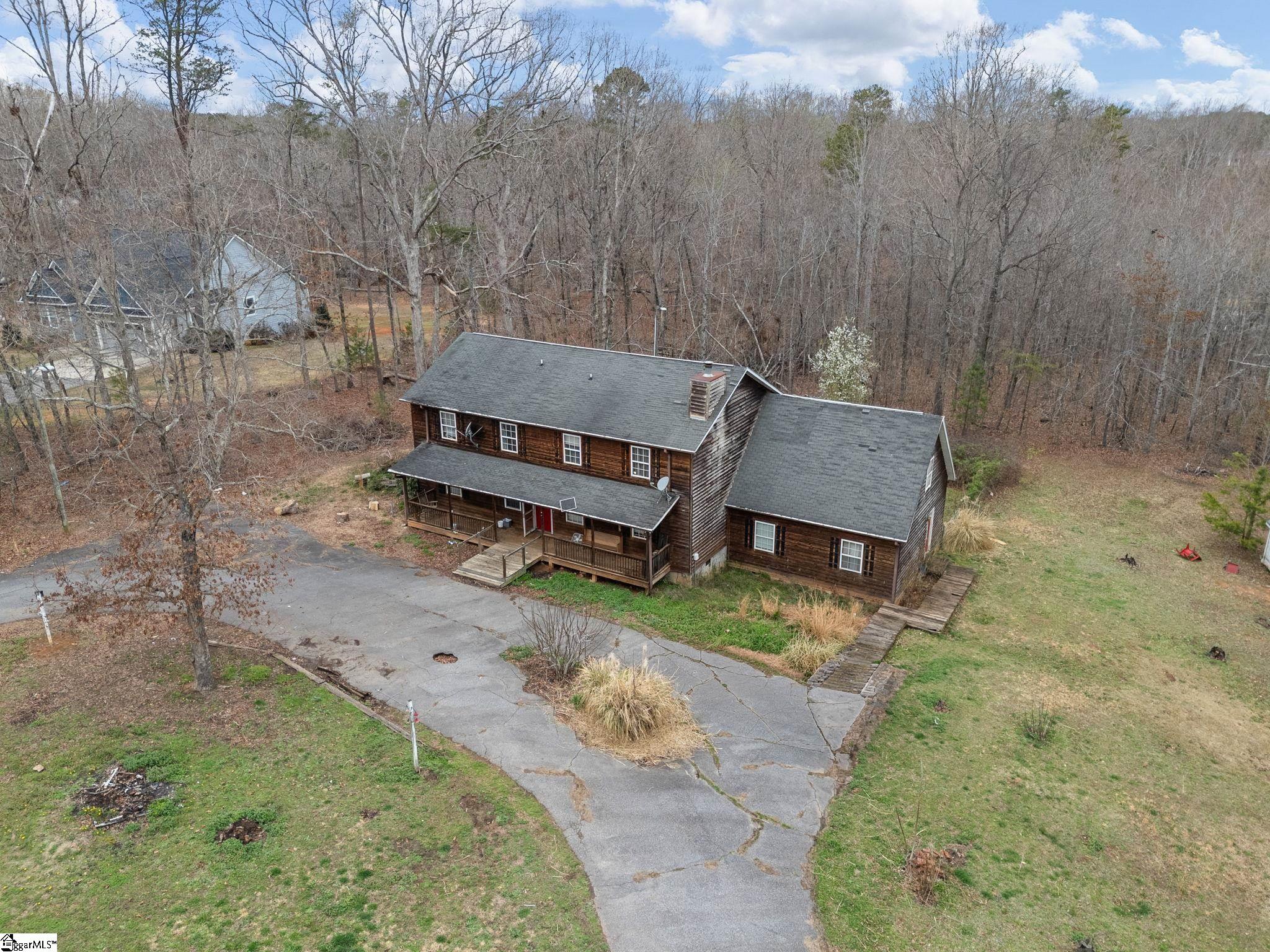 155 Ridings Road Campobello, SC 29322 - Photo 3 of 50