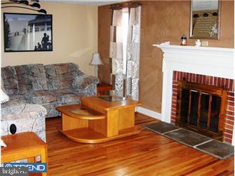 213 South Sproul Road Broomall, PA 19008 - Photo 2 of 12 Living Room