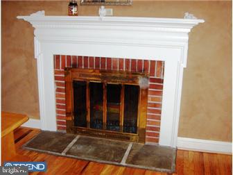 213 South Sproul Road Broomall, PA 19008 - Photo 3 of 12 Living Room