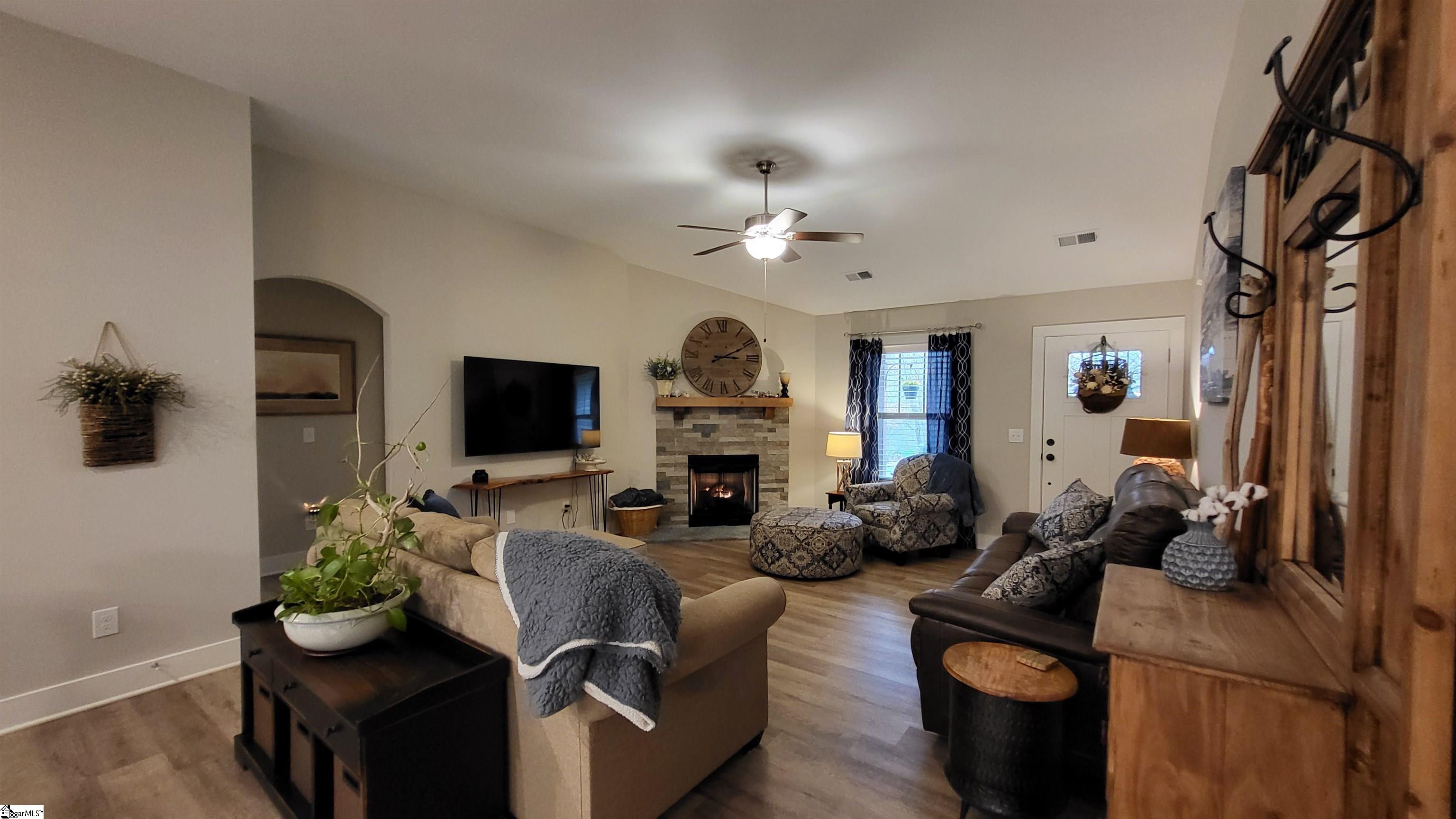 116 Turner Trail Easley, SC 29642 - Photo 7 of 32 Gallery Image 7
