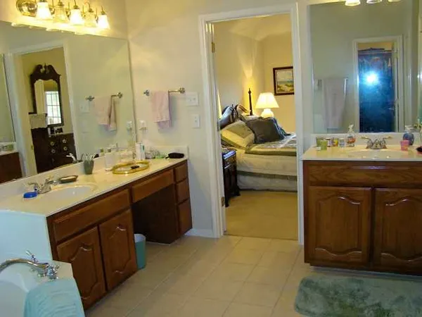 $4,300 | 10700 Pointe View Drive, Austin, TX 78738