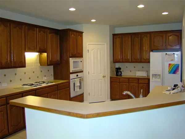 $4,300 | 10700 Pointe View Drive, Austin, TX 78738