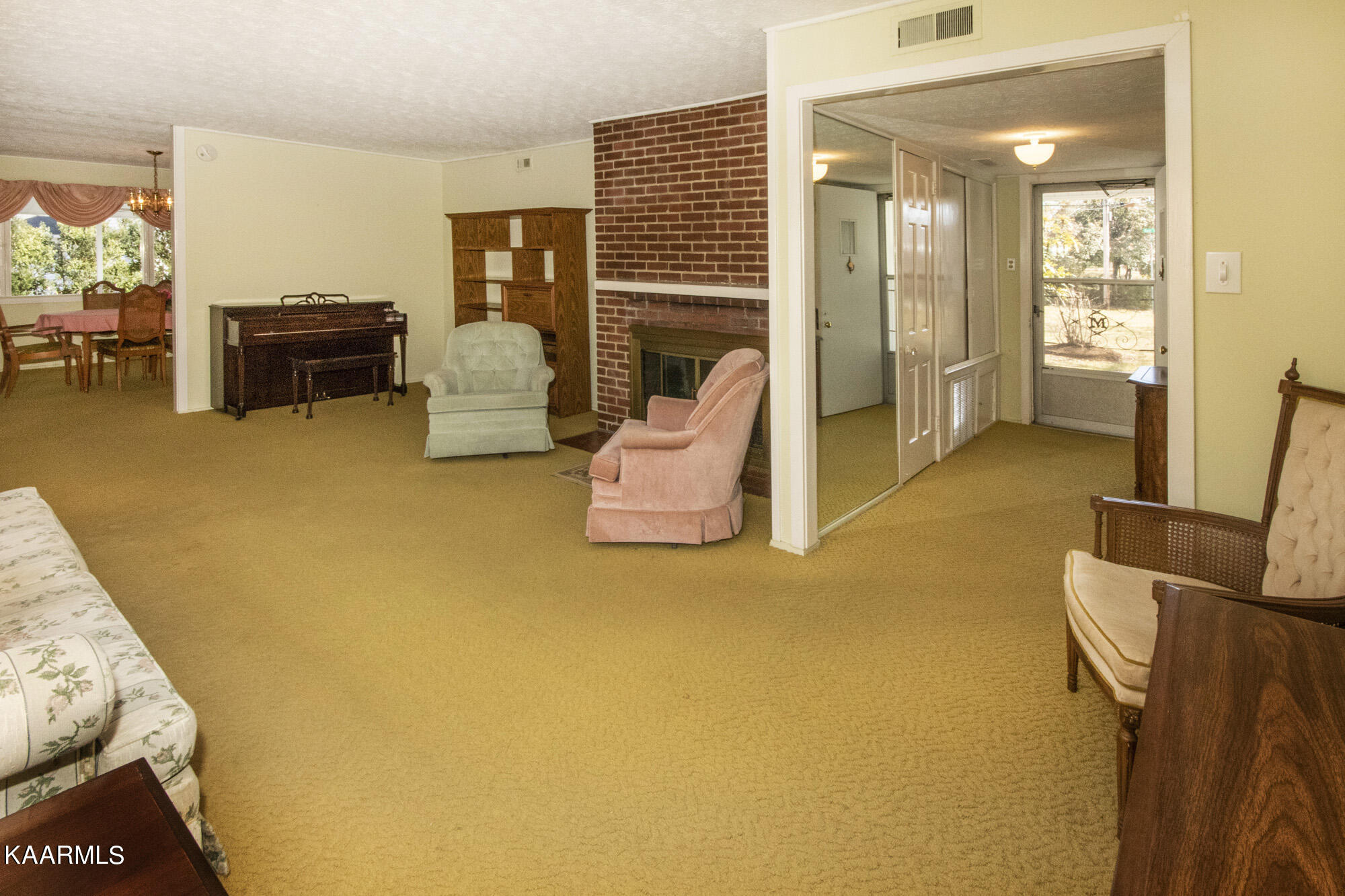 18 Outer Drive Oak Ridge, TN 37830 - Photo 36 of 41 V19A7369