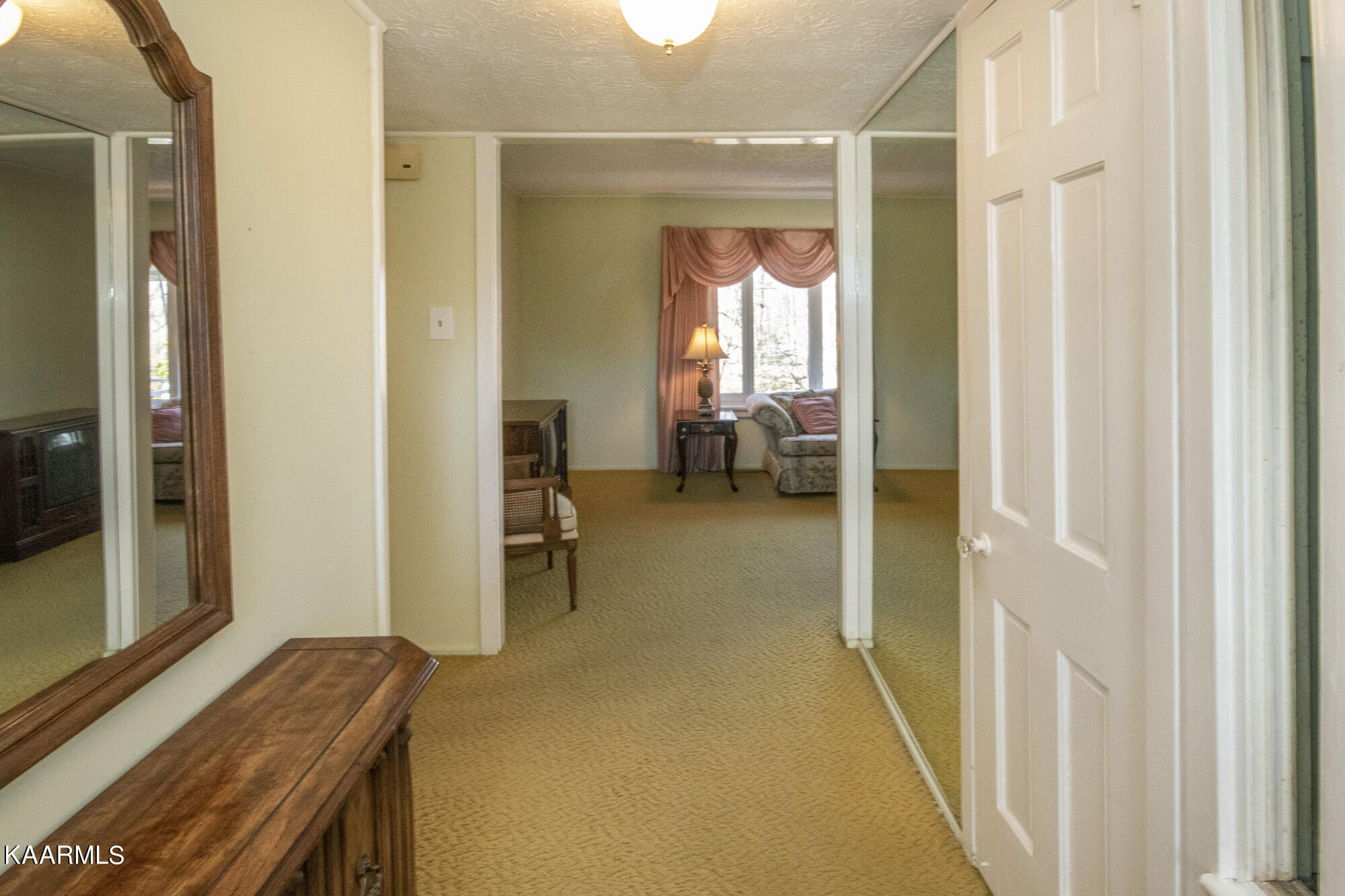 18 Outer Drive Oak Ridge, TN 37830 - Photo 38 of 41 V19A7365