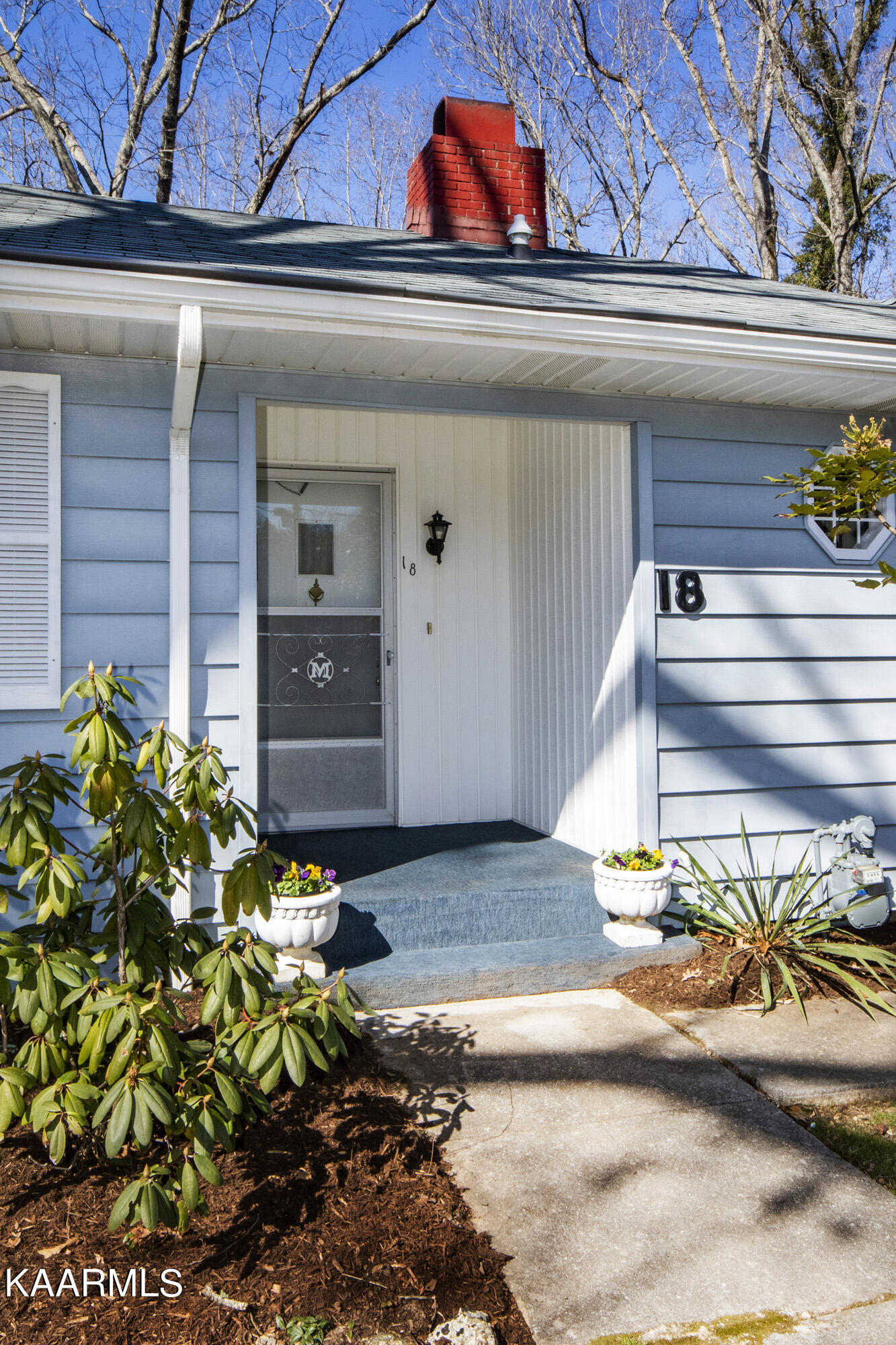 18 Outer Drive Oak Ridge, TN 37830 - Photo 4 of 41 V19A7352
