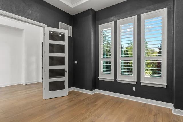 $1,499,900 | 406 Woodside Terrace, Austin, TX 78738