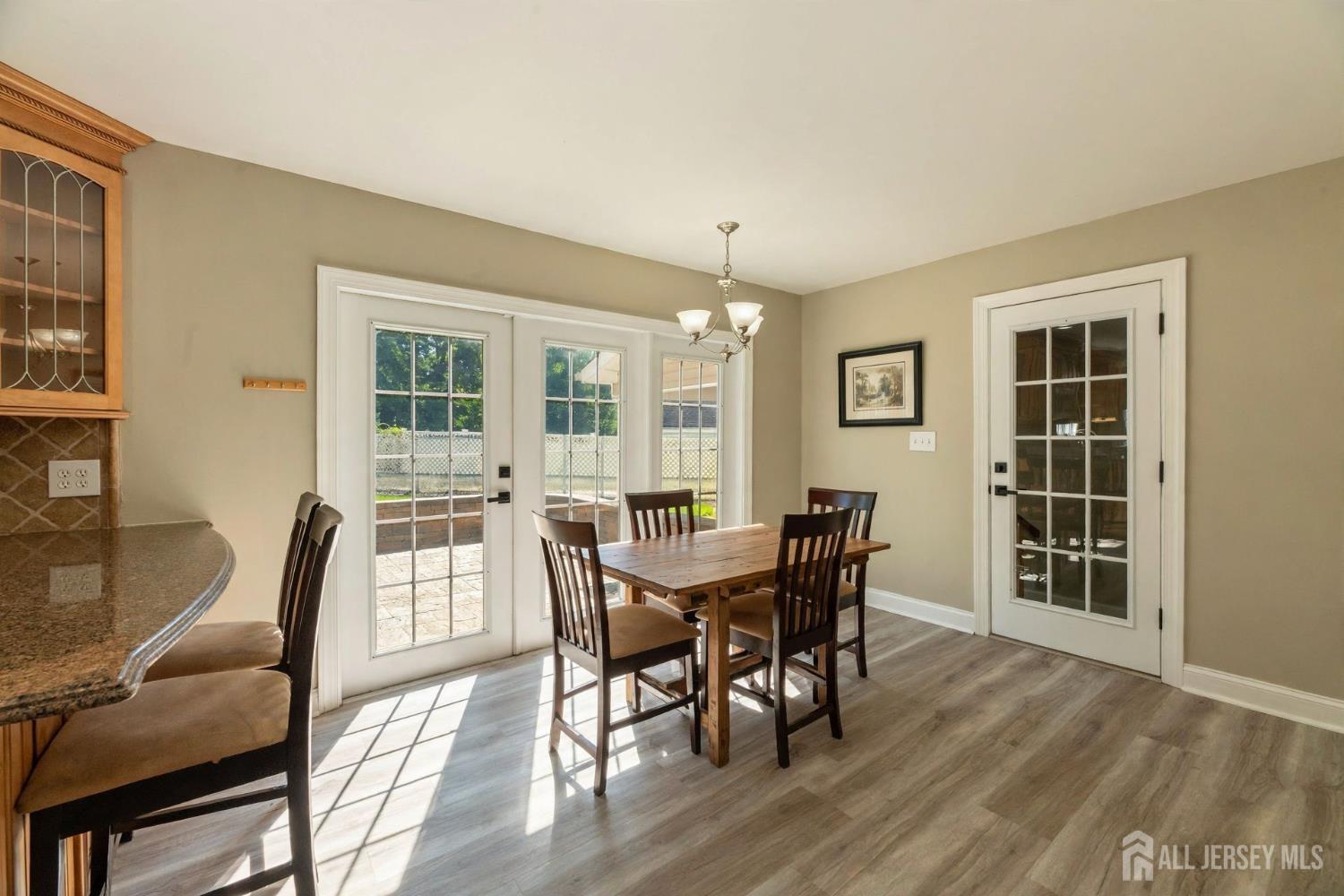 19 Bradford Road Edison, NJ 08820 - Photo 14 of 76 Gallery Image 14