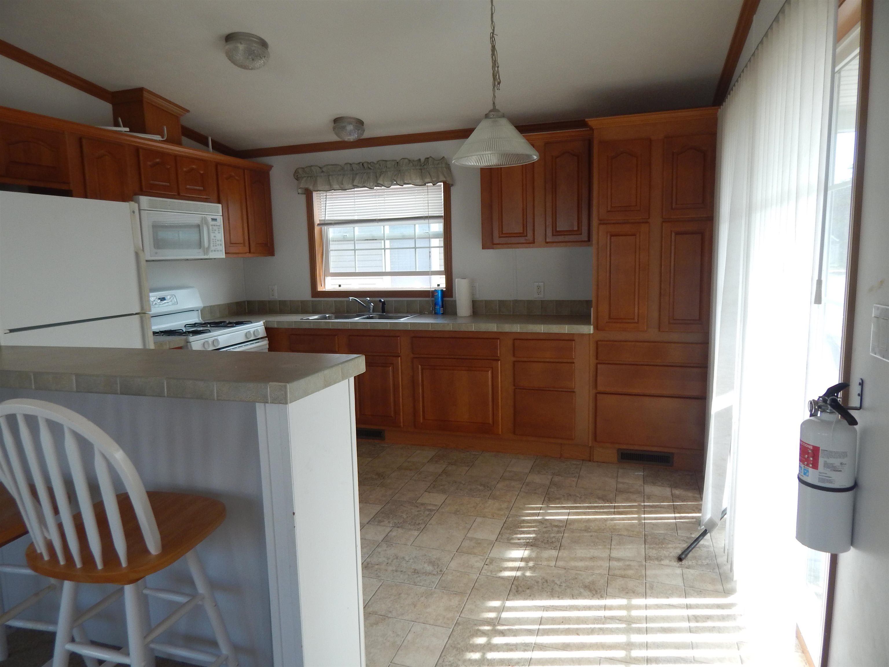746 Meadowview Road Erma, NJ 08204 - Photo 8 of 9 Gallery Image 8