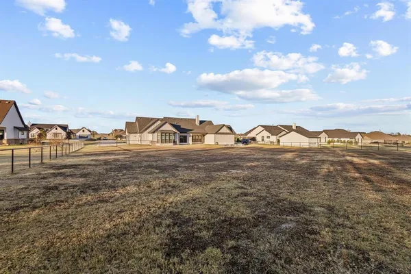 $724,000 | 96 Stockton Drive, Van Alstyne, TX 75495