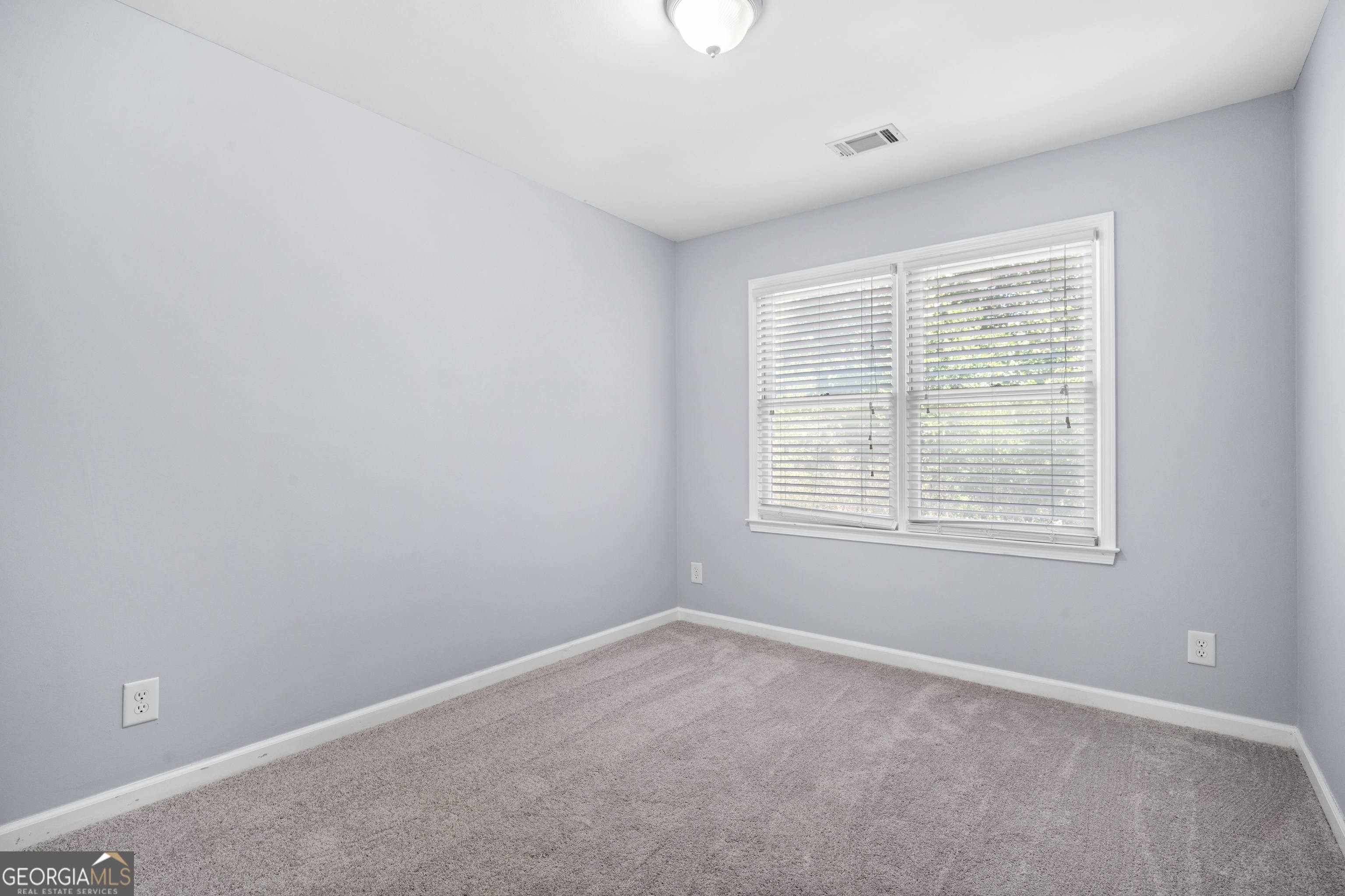 661 North Parkwood Road Decatur, GA 30030 - Photo 11 of 13