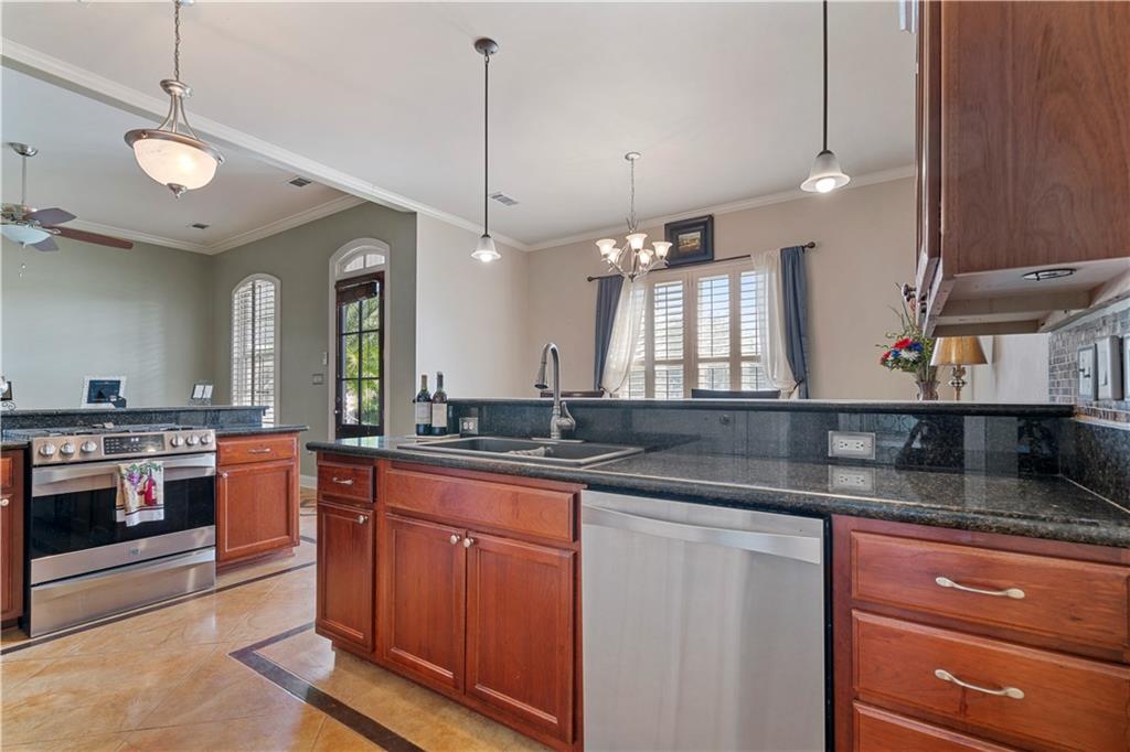 19057 Greenleaf Circle Ponchatoula, LA 70454 - Photo 4 of 17