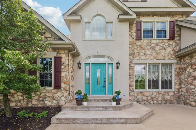 $765,000 | 358 West Jefferson Road, Butler, PA 16002