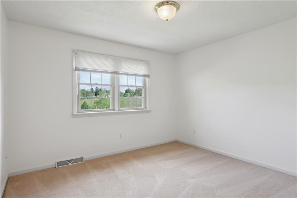 358 West Jefferson Road Butler, PA 16002 - Photo 31 of 50