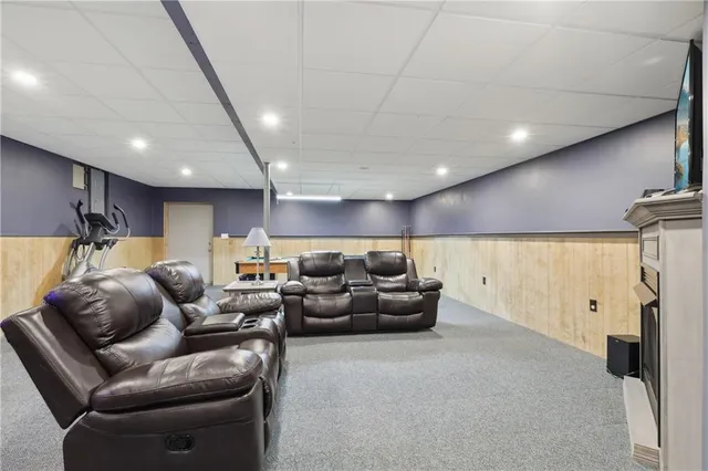 $765,000 | 358 West Jefferson Road, Butler, PA 16002