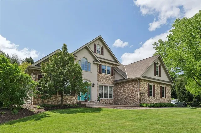 $765,000 | 358 West Jefferson Road, Butler, PA 16002