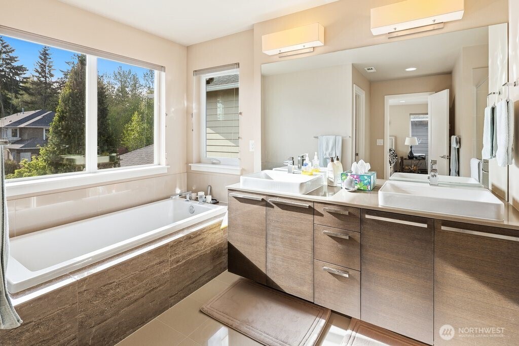 17227 39th Drive Southeast Bothell, WA 98012 - Photo 17 of 36