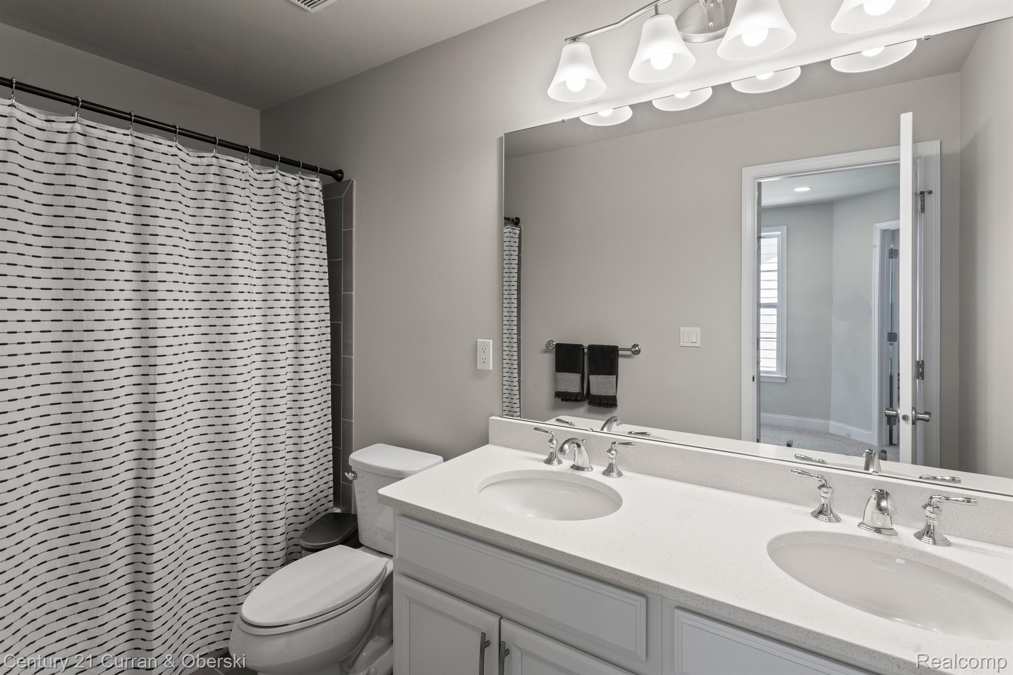 42833 Cardinal Way Novi, MI 48375 - Photo 33 of 39 Gallery Image 33
