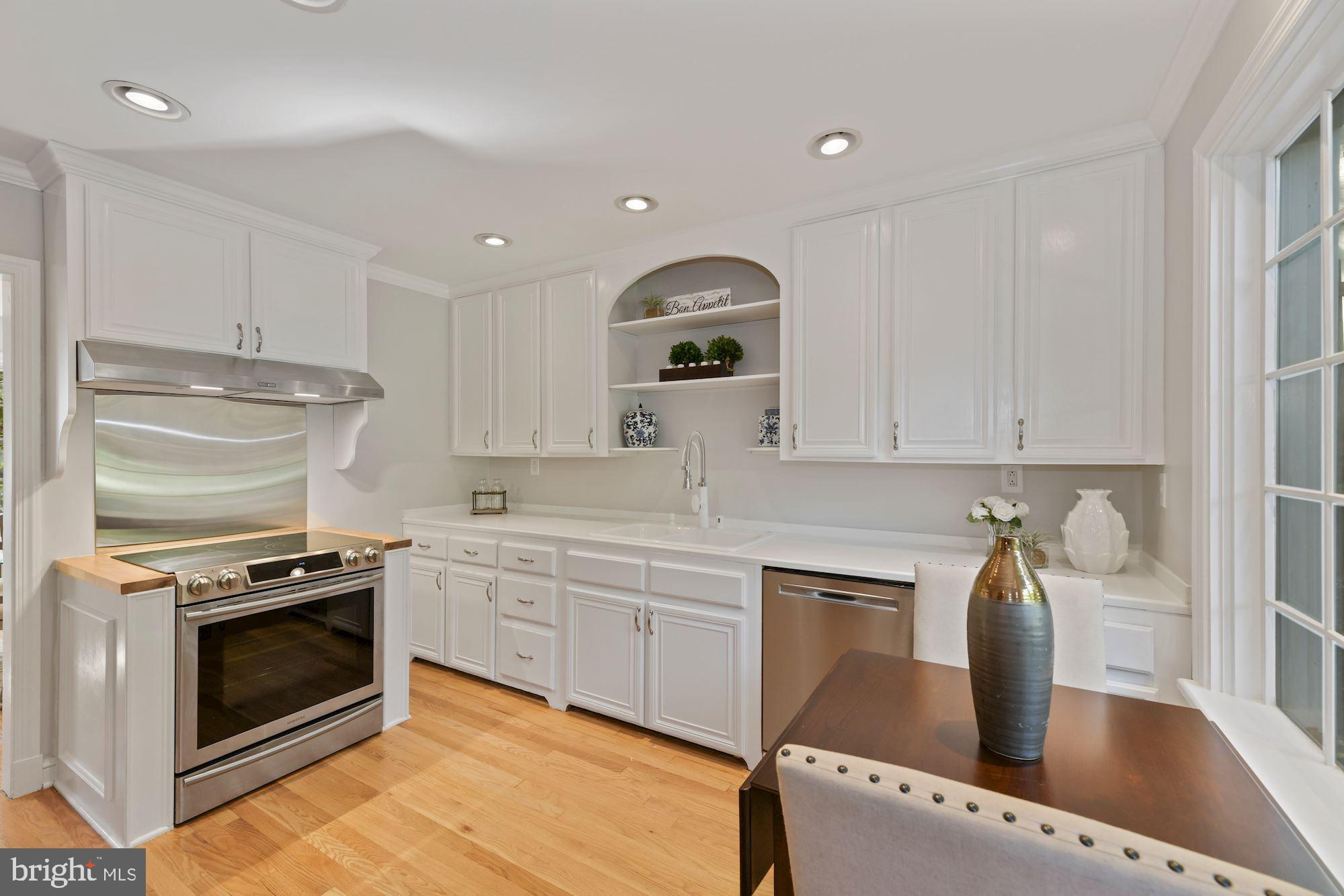 2729 South Arlington Ridge Road Arlington, VA 22202 - Photo 13 of 38 Bright Kitchen with New Appliances