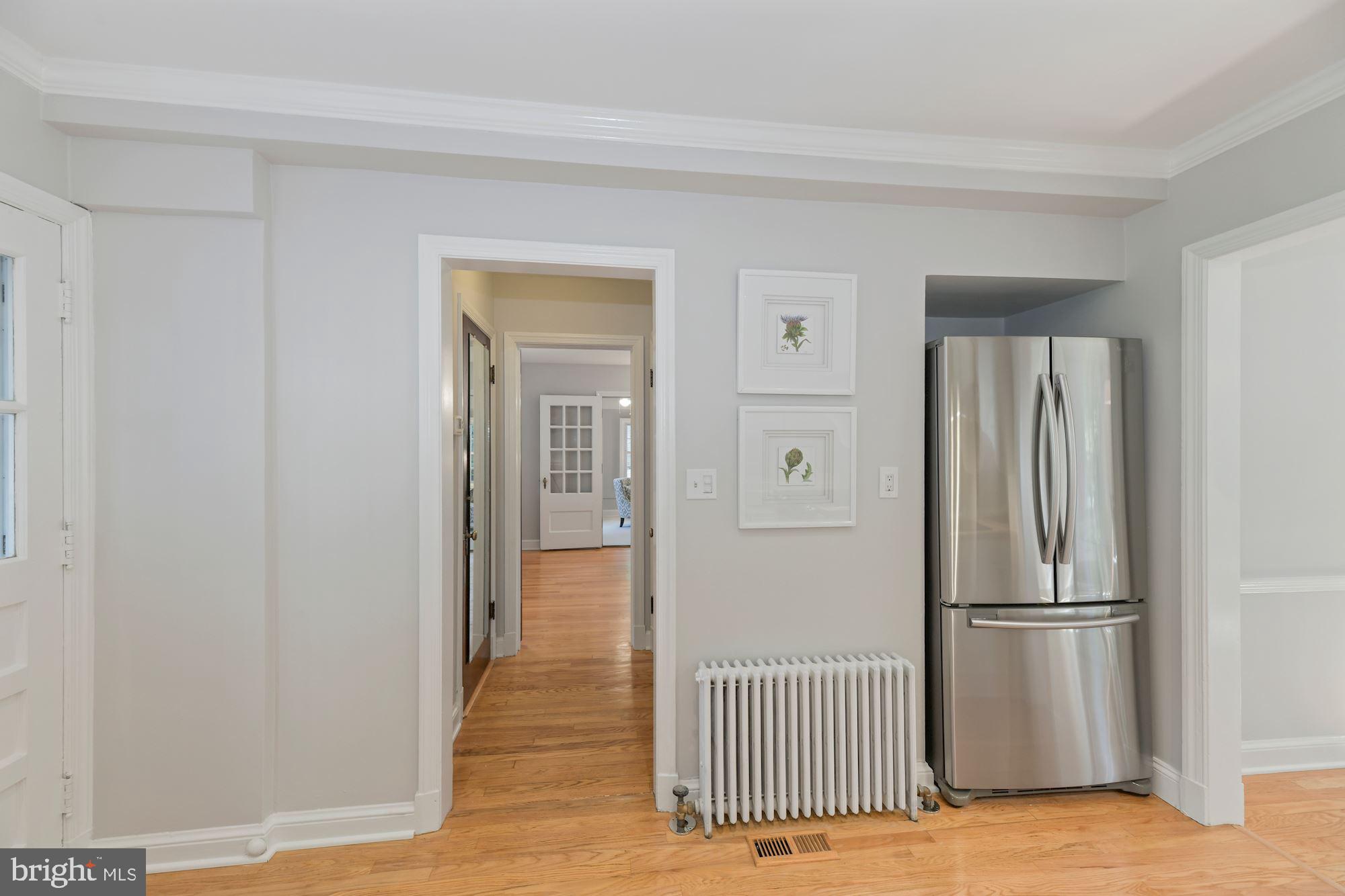 2729 South Arlington Ridge Road Arlington, VA 22202 - Photo 15 of 38 Back Hallway to Living Room