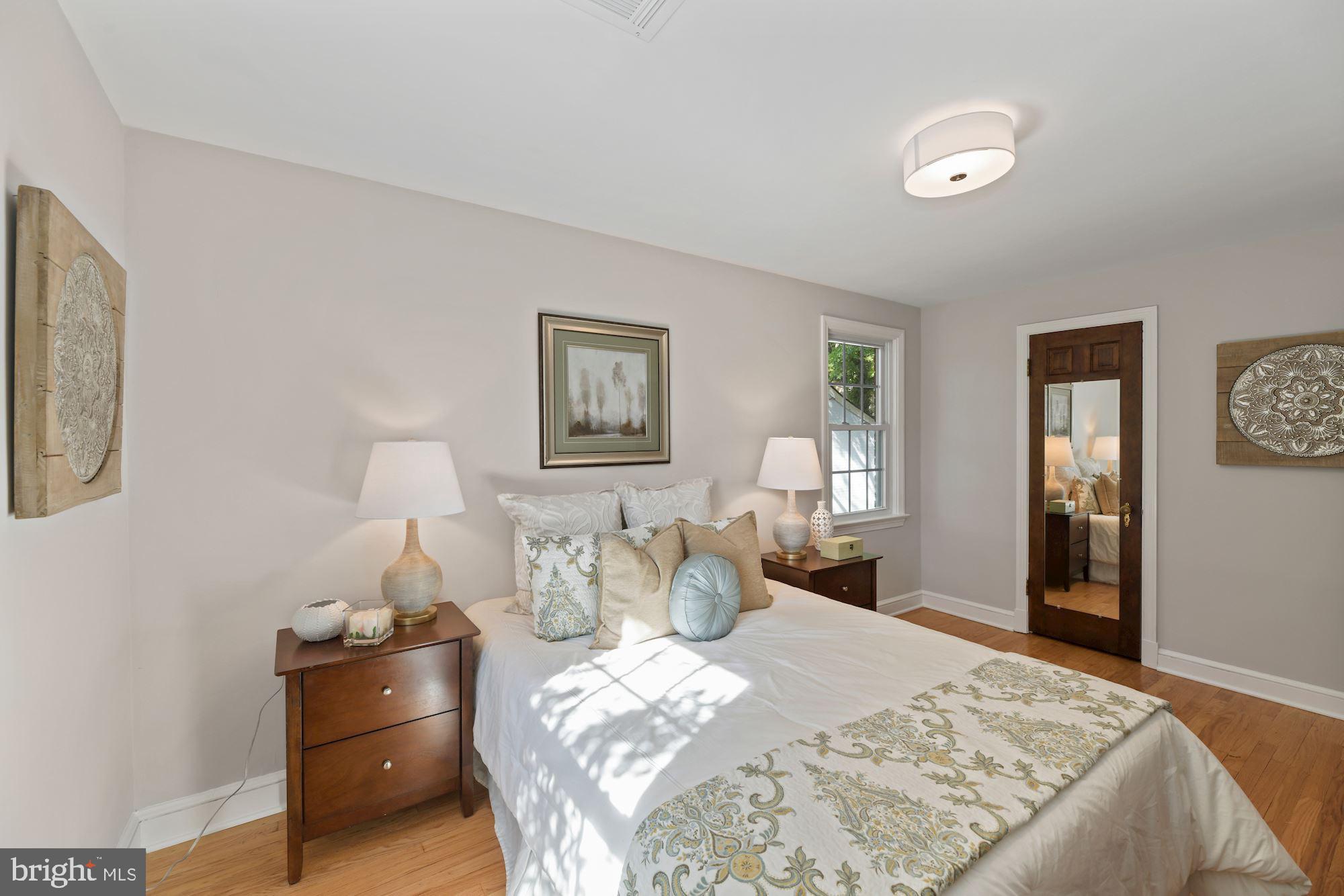 2729 South Arlington Ridge Road Arlington, VA 22202 - Photo 21 of 38 Bedroom #2