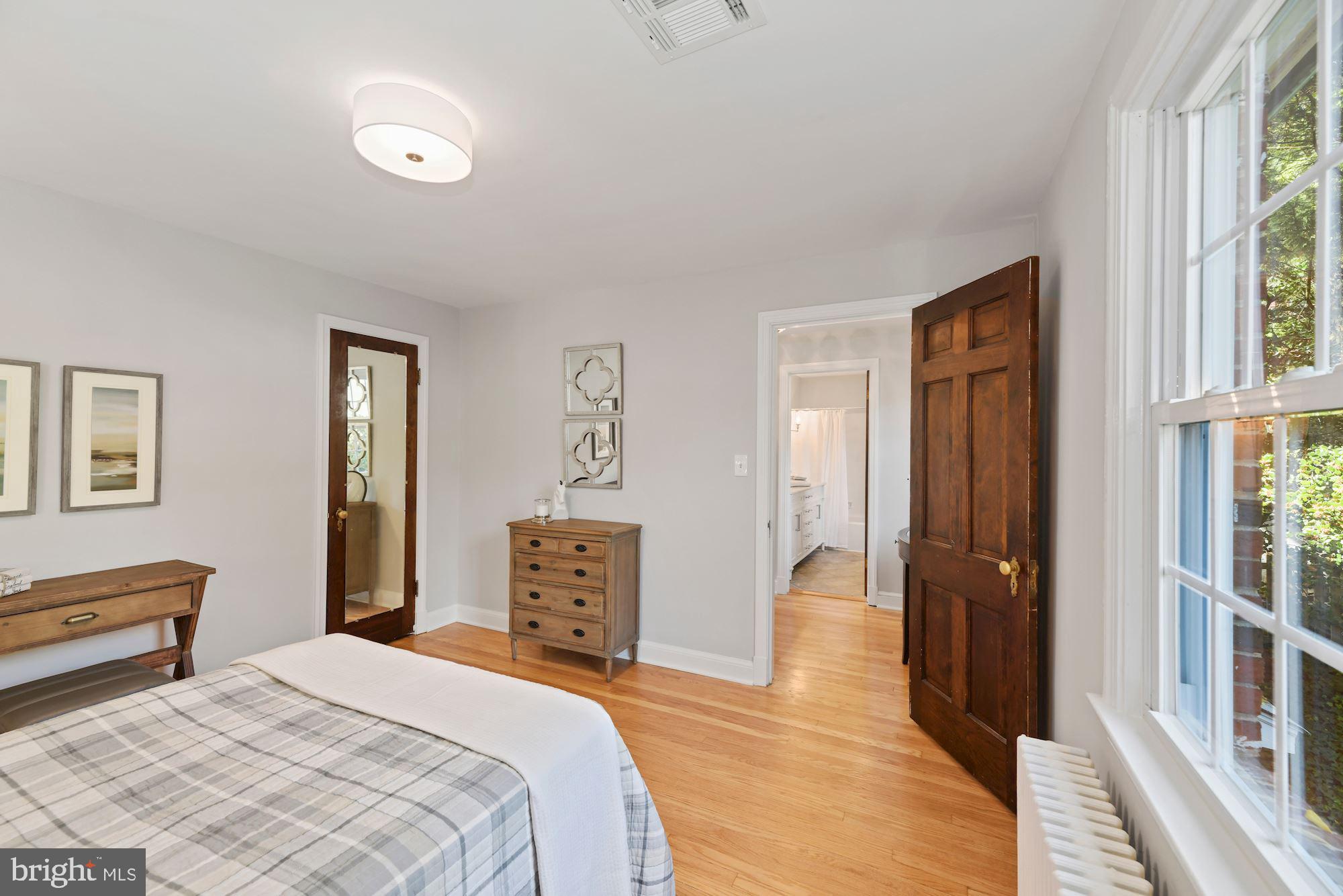 2729 South Arlington Ridge Road Arlington, VA 22202 - Photo 23 of 38 Bedroom #3