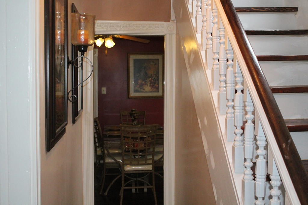 74 Andrew Street Springfield, MA 01109 - Photo 4 of 29 Gallery Image 4