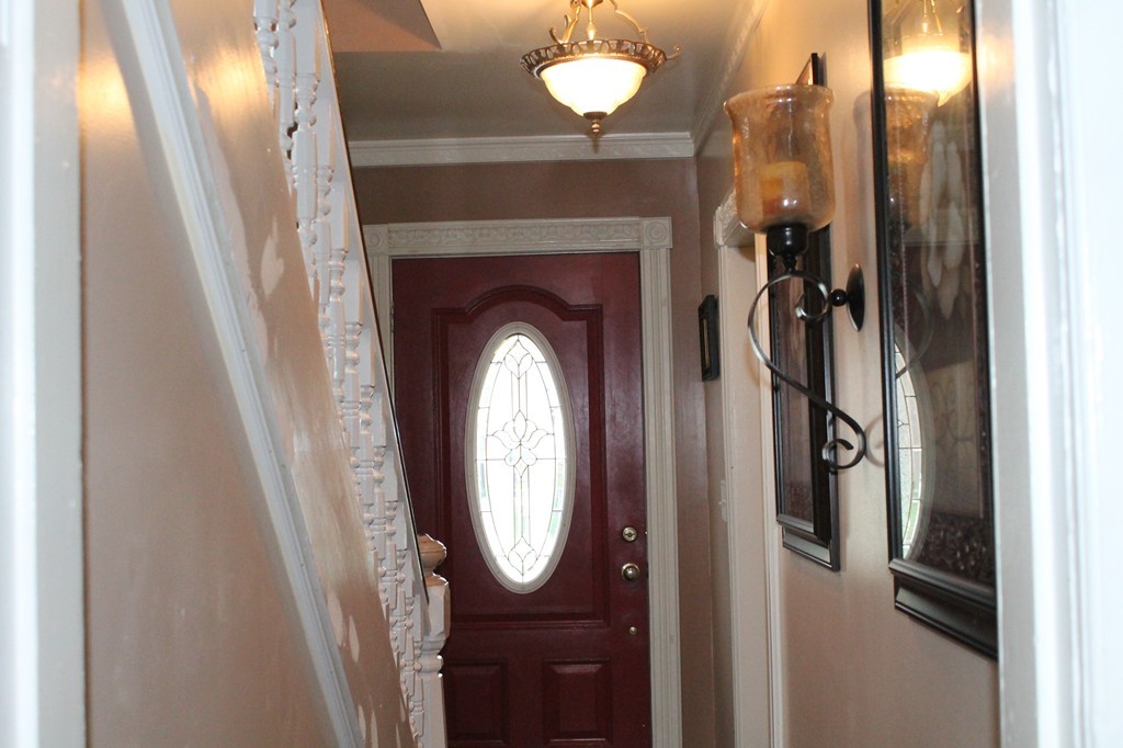 74 Andrew Street Springfield, MA 01109 - Photo 5 of 29 Gallery Image 5