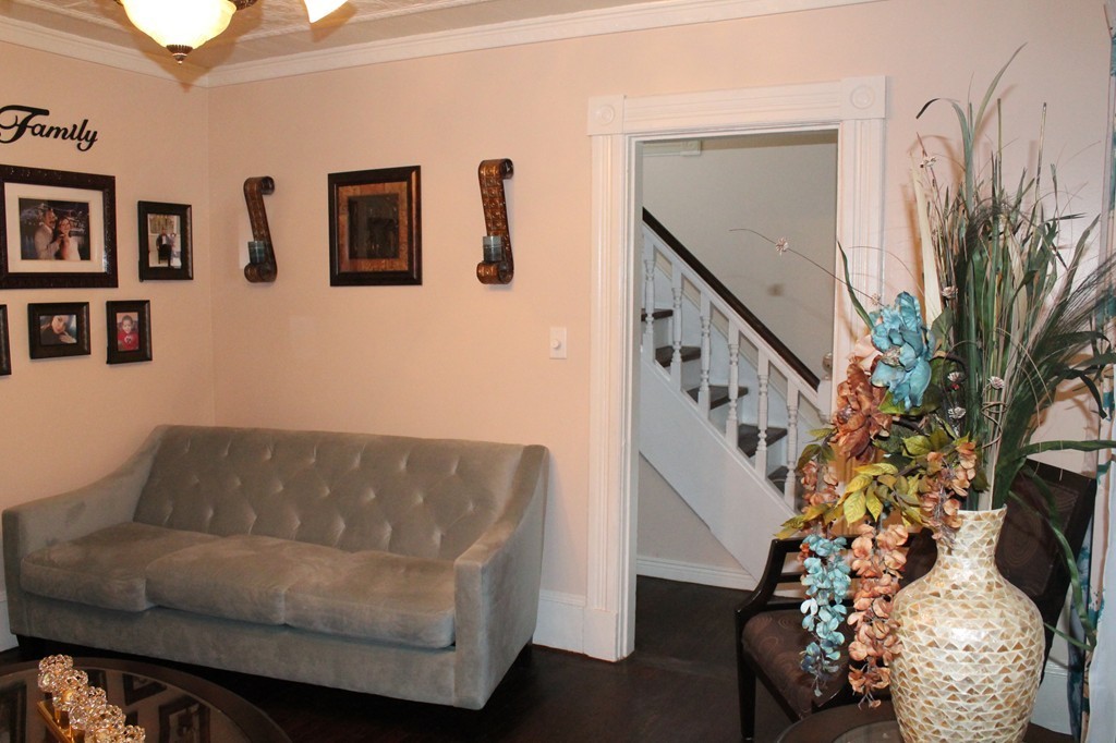 74 Andrew Street Springfield, MA 01109 - Photo 7 of 29 Gallery Image 7