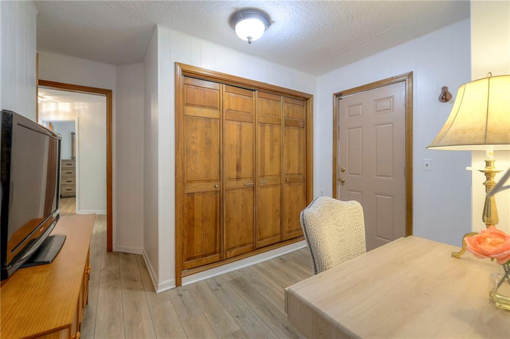 6215 Longview Road Kansas City, MO 64134 - Photo 22 of 40