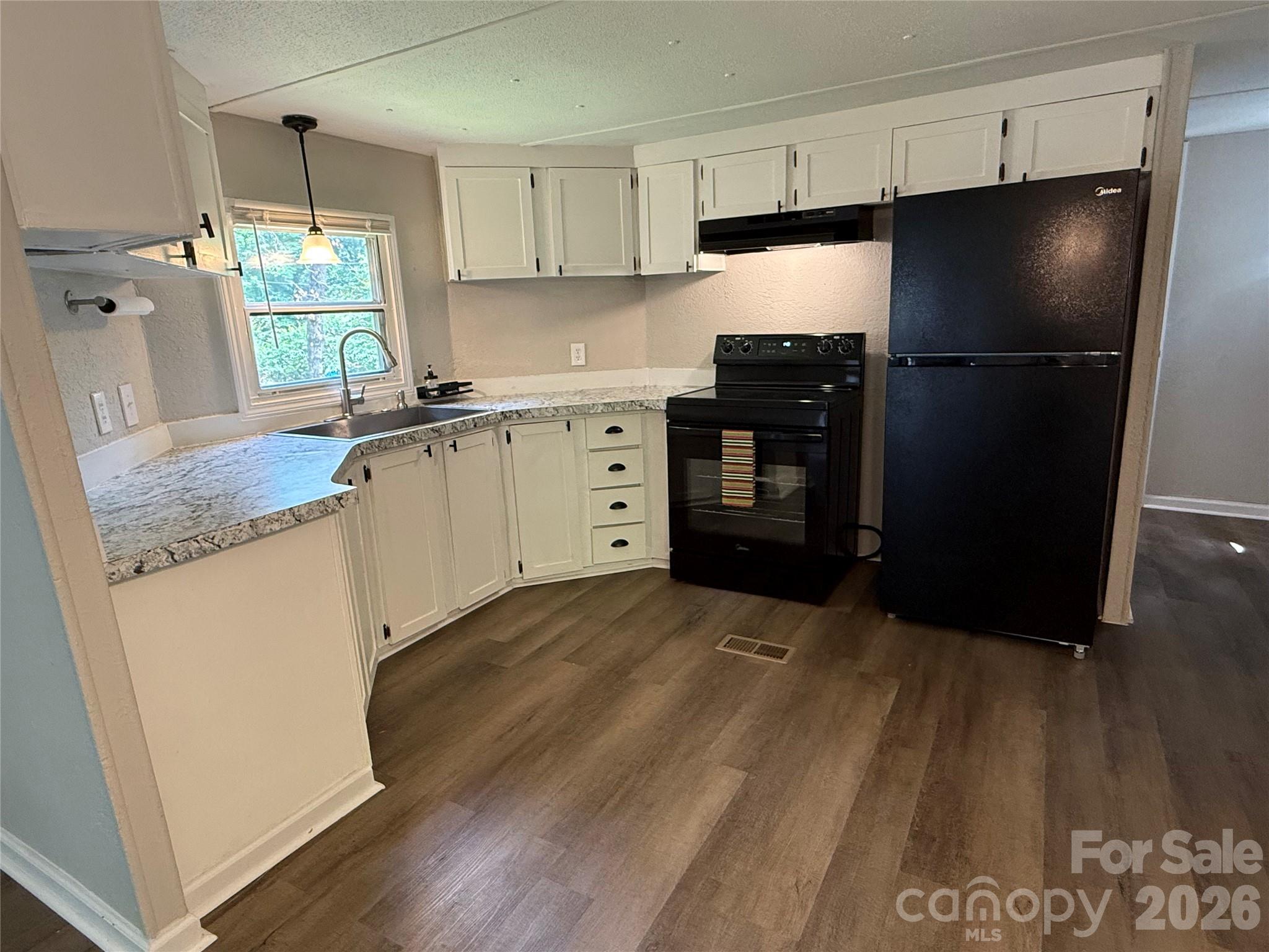 1140 Love Valley Road Clover, SC 29710 - Photo 11 of 27
