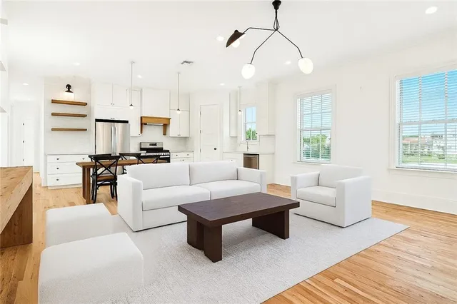 $749,000 | 3125 Toulouse Street, New Orleans, LA 70119