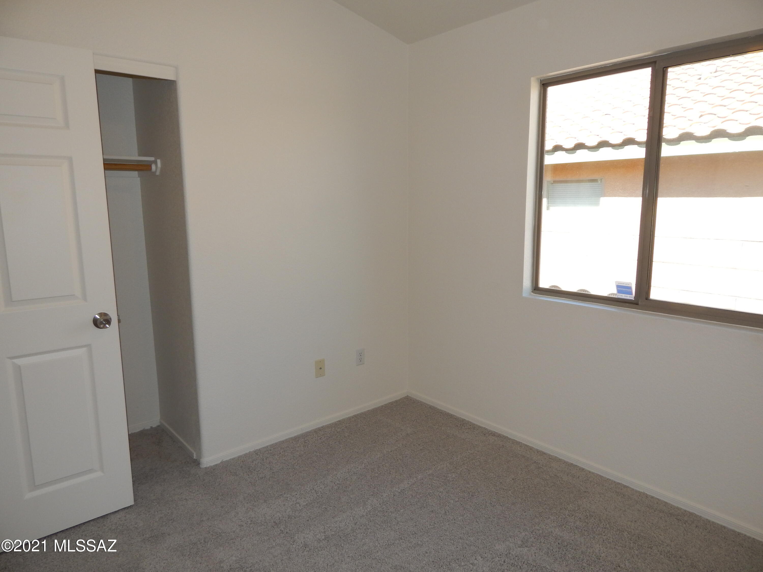 2340 West Golden Hills Road Tucson, AZ 85745 - Photo 16 of 45