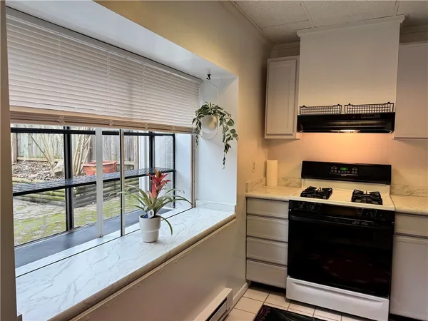 $1,100 | 158 South Fitzhugh Street, Rochester, NY 14608