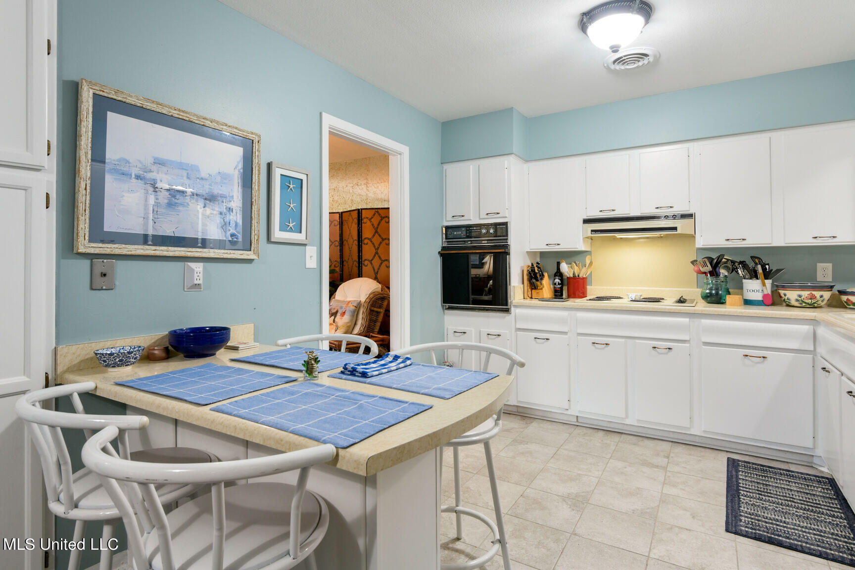 338 Carter Road Biloxi, MS 39531 - Photo 4 of 31 0012--012