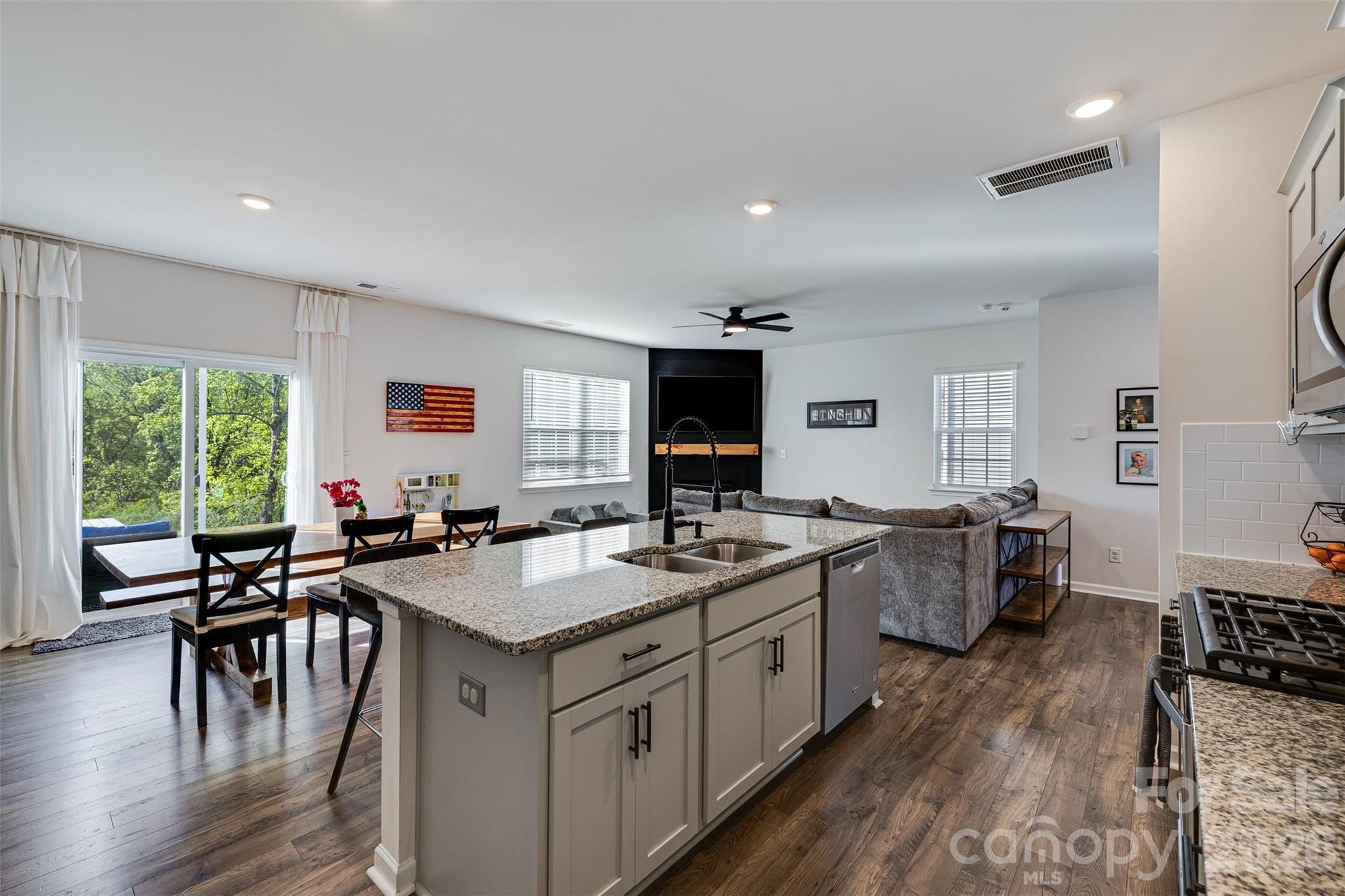 413 Misty Law Lane Clover, SC 29710 - Photo 4 of 35