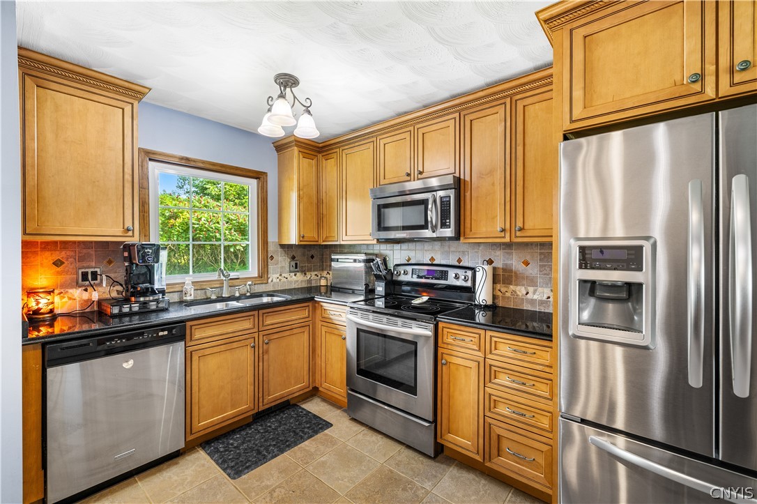 6311 Lamphear Road Rome, NY 13440 - Photo 8 of 37 Gallery Image 8