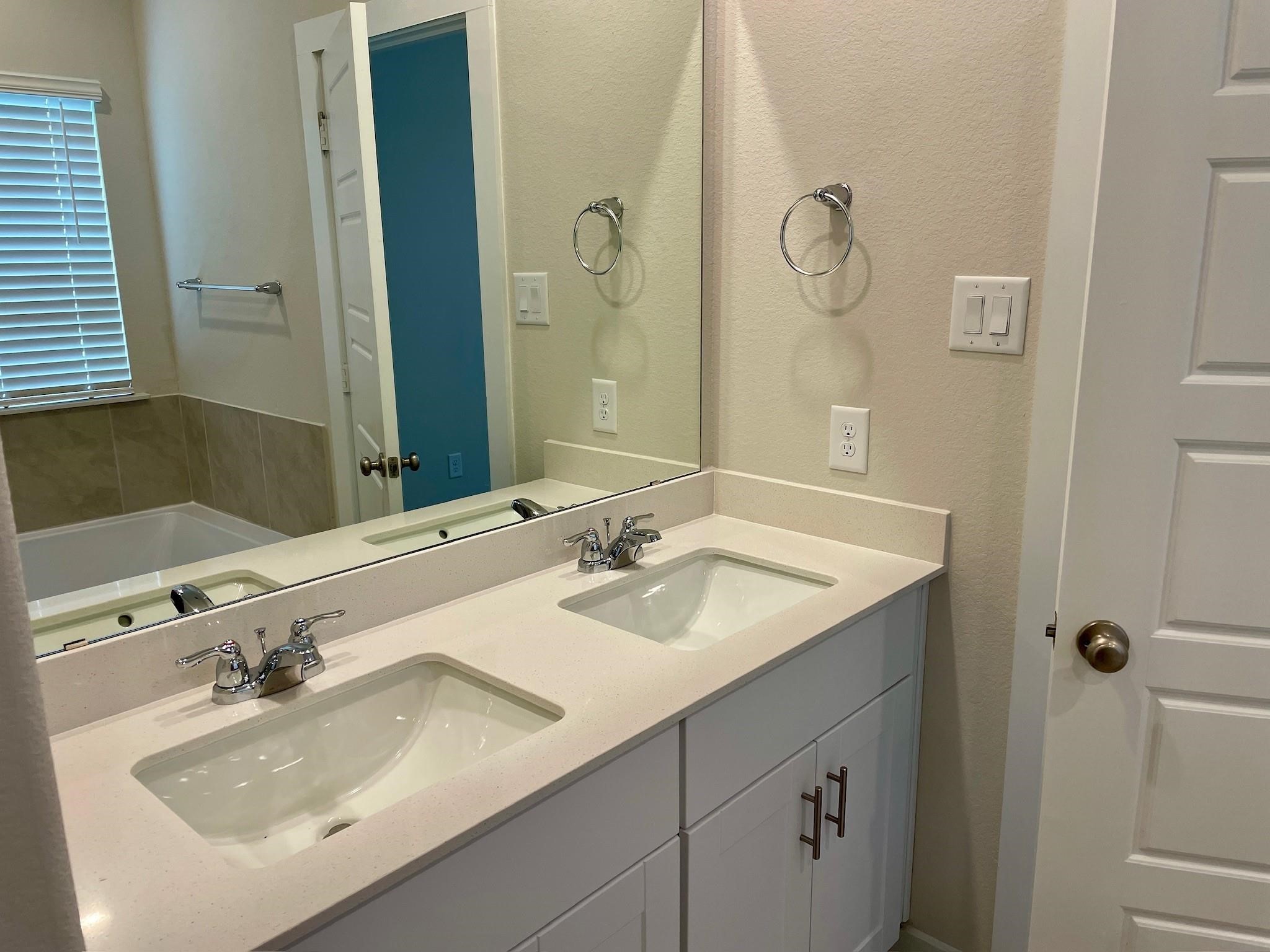 1543 King Rnch Road Conroe, TX 77301 - Photo 8 of 13