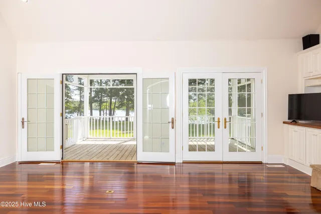 $1,450,000 | 198 Knowles Landing Drive, Hertford, NC 27944