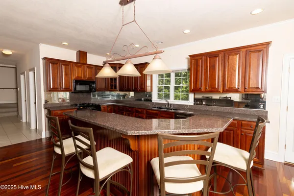 $1,450,000 | 198 Knowles Landing Drive, Hertford, NC 27944