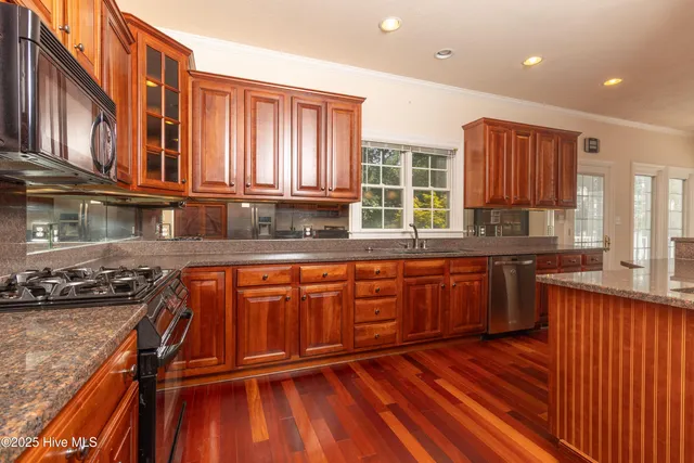 $1,450,000 | 198 Knowles Landing Drive, Hertford, NC 27944