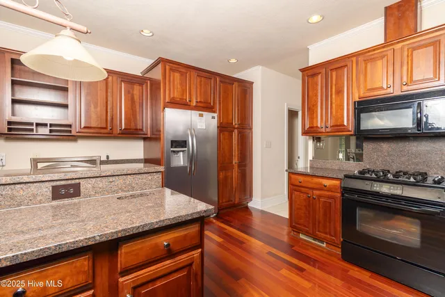 $1,450,000 | 198 Knowles Landing Drive, Hertford, NC 27944