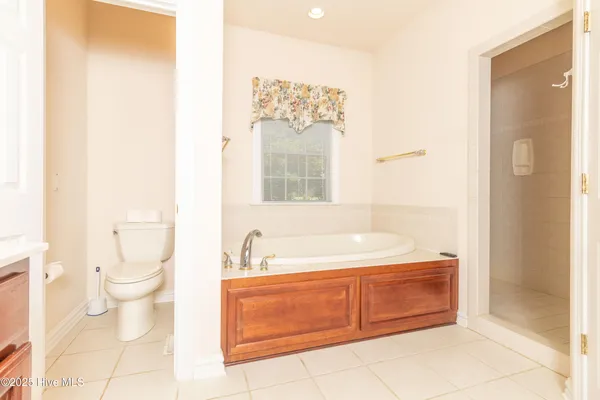 $1,450,000 | 198 Knowles Landing Drive, Hertford, NC 27944