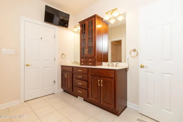 $1,450,000 | 198 Knowles Landing Drive, Hertford, NC 27944