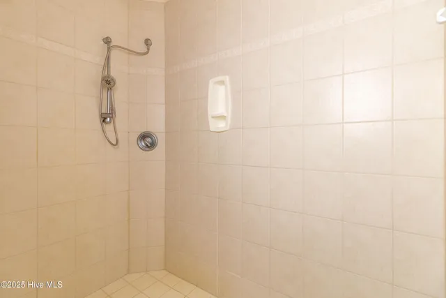 $1,450,000 | 198 Knowles Landing Drive, Hertford, NC 27944