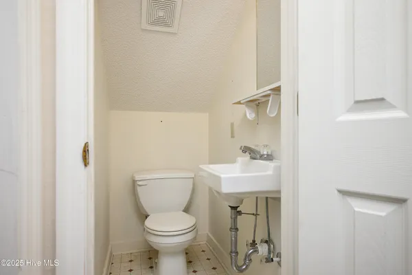 $1,450,000 | 198 Knowles Landing Drive, Hertford, NC 27944