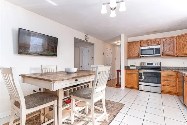 $730,000 | 173 Russell Drive, Tiverton, RI 02878