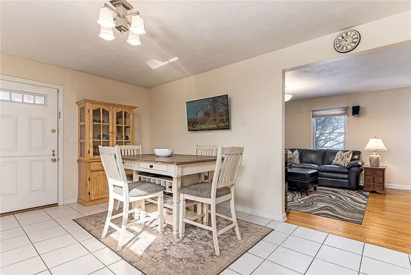 $730,000 | 173 Russell Drive, Tiverton, RI 02878