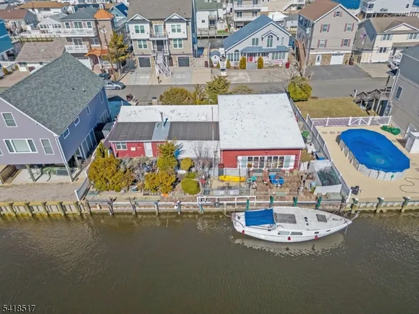 $369,999 | 242 Evergreen Drive, Bayville, NJ 08721